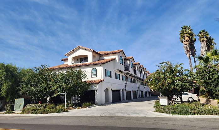 1755 Heywood St property thumbnail